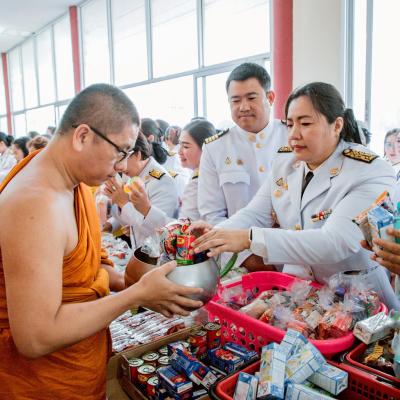 พิธีทำบุญตักบาตรถวายเป็นพระราชกุศลแด่ พระบาทสมเด็จพระเจ้าอยู่หัว เนื่องในโอกาสวันเฉลิมพระชนมพรรษา 28 กรกฎาคม 2568