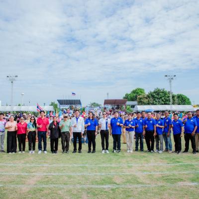 นายกฯ สรายุธ จีนาภักดิ์ เป็นประธานในพิธีเปิดการแข่งขันกีฬา-กรีฑานักเรียน 