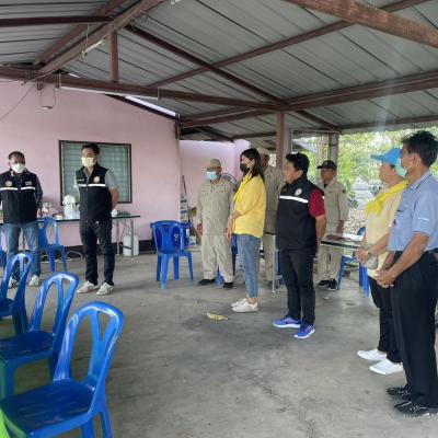 นายอำเภอท่าม่วงได้มาตรวจเยี่ยมจุดบริการประชาชน และลดอุบัติเหตุทางถนนช่วงเทศกาลปีใหม่ 2566 ณ จุดตรวจบริการประชาชนแยกสระเศรษฐี